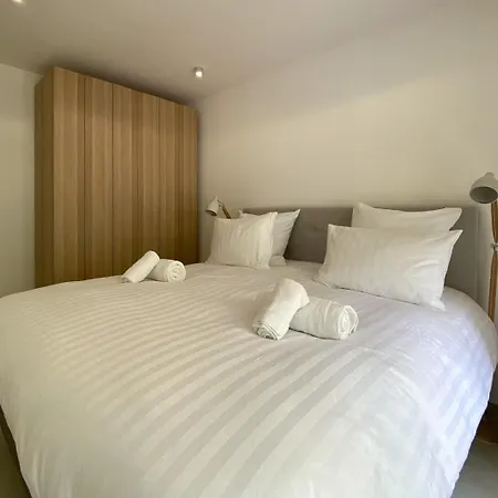 Daire Mansfield Vue Carte Postale Terrasse Piscine 2 Menton